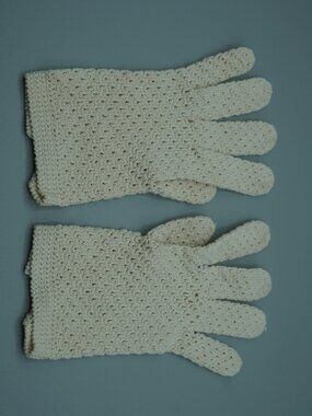 Vintage Crochet Gloves Cream Knit Wrist Length Cottagecore Coquette Handmade